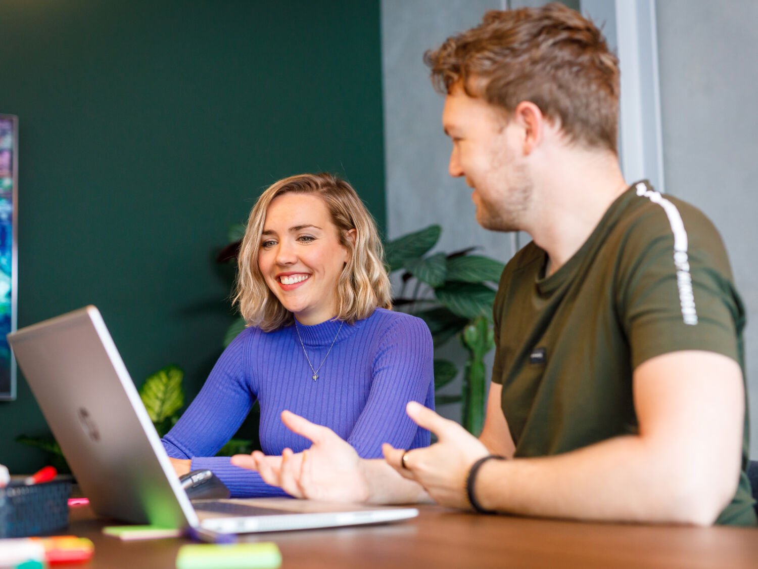 Elke en Niels werken aan SEO-plan