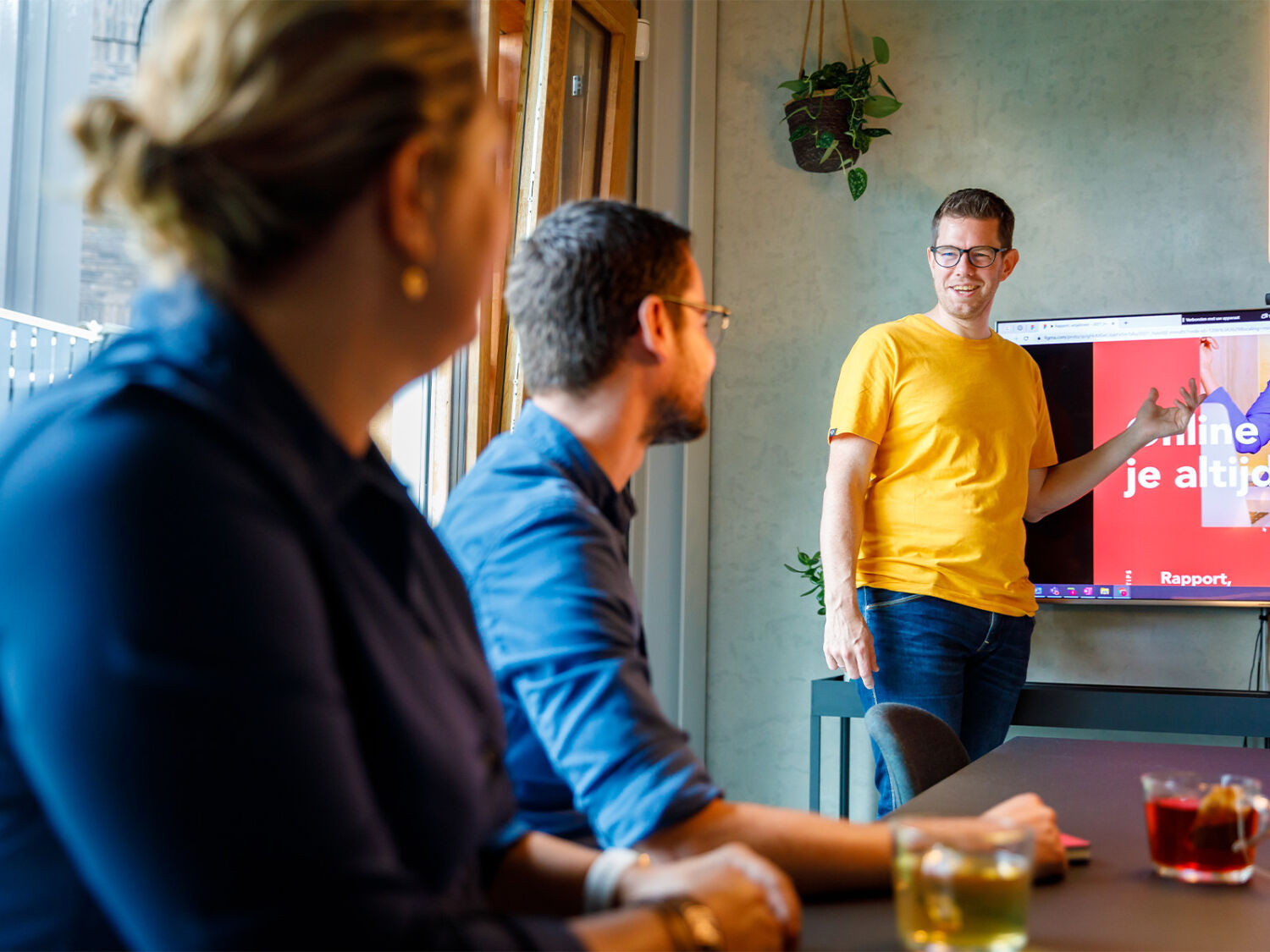 Monique, Tom en Pier praten over verhoging leads door marketing automations